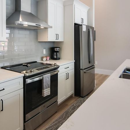 Golden Lofts Unit 1 Downtown Traverse City 1Bd 1Ba Ngoại thất bức ảnh