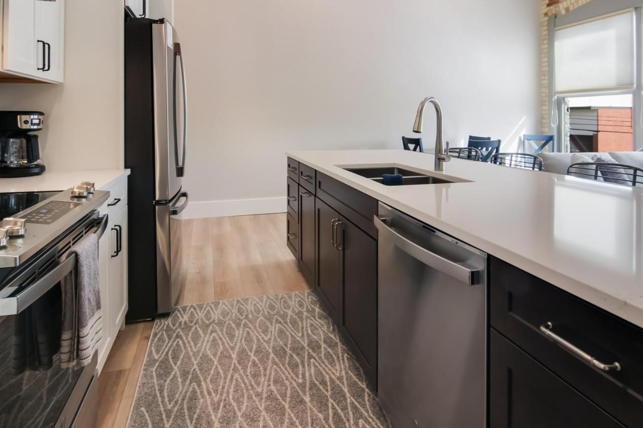 Golden Lofts Unit 1 Downtown Traverse City 1Bd 1Ba Ngoại thất bức ảnh